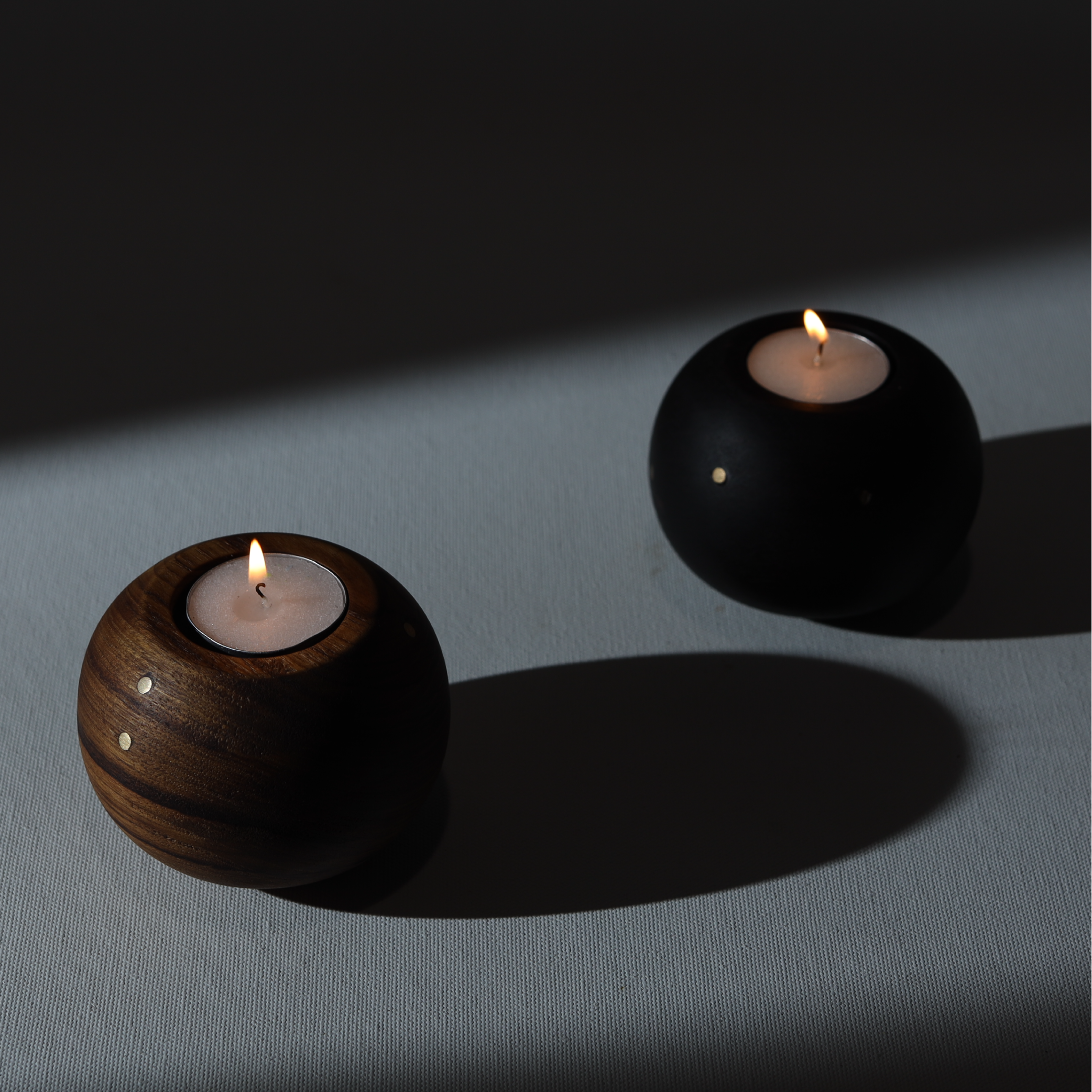 The Attakai tealight holders / set of 2 / mid tone